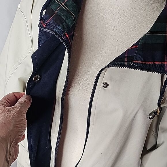 Raincoat by 1 Madison Beige Blue Plaid Neck Sleeve Bottom Size Small - Picture 6 of 9